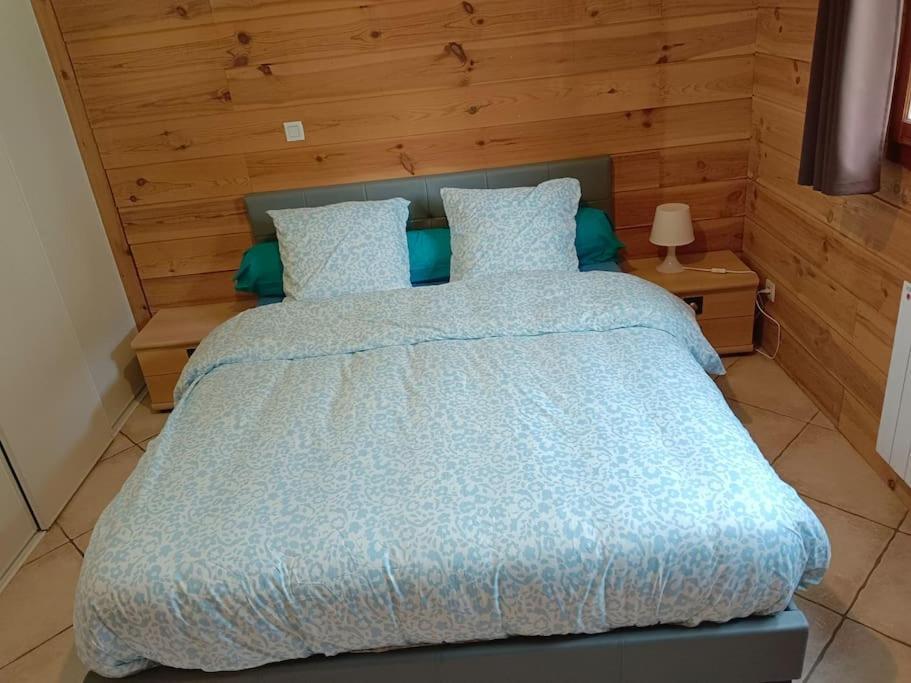 Chalet 2 Chambres En Savoie Pour 1 A 4 Personnes Gerbaix Exteriér fotografie