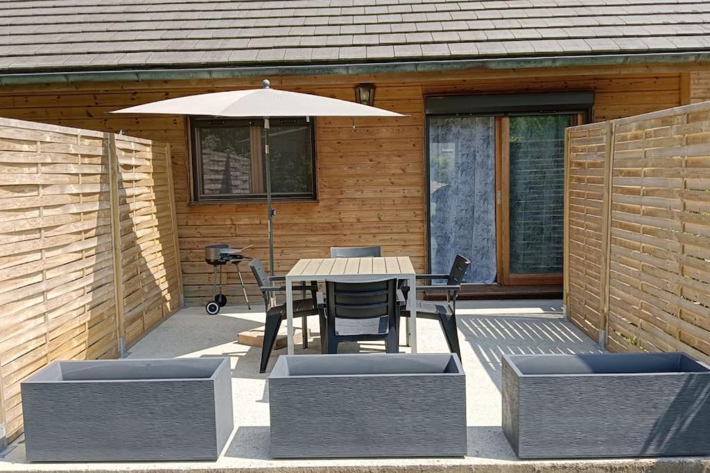 Chalet 2 Chambres En Savoie Pour 1 A 4 Personnes Gerbaix Exteriér fotografie